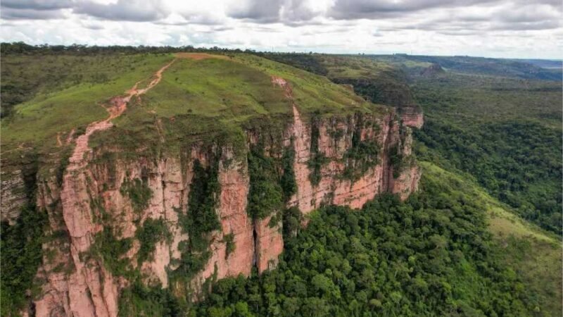 Sedec entrega certificados para empreendimentos de MT mais bem avaliados por turistas