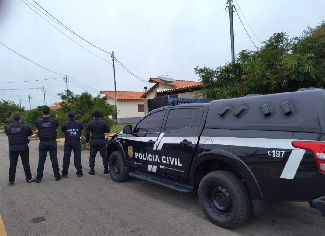 Operação cumpre prisões e buscas contra mandantes e executores de ataques à casa e escritório de advogado