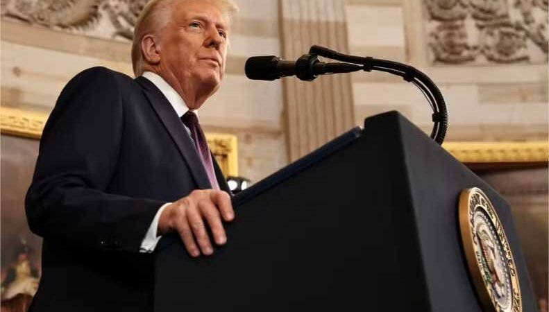 Expulsão de imigrantes, taxação de países, combate a ‘censura’: Trump anuncia medidas como presidente dos EUA