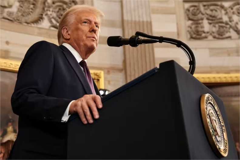 Expulsão de imigrantes, taxação de países, combate a ‘censura’: Trump anuncia medidas como presidente dos EUA