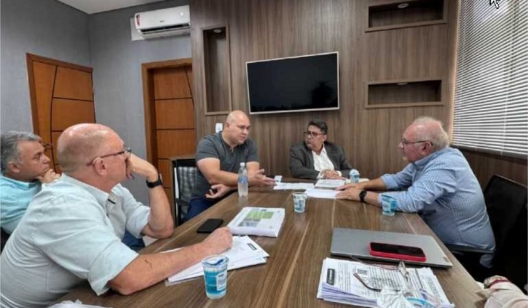 Abílio dá ultimato em empresa de coleta de lixo e ameaça convocar segunda colocada em licitação