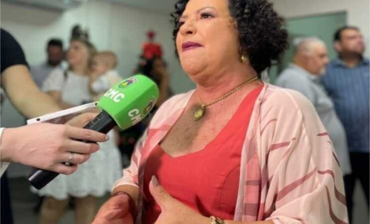 Baixinha garante troca de lâmpadas no Pedra 90 e diz que não dará holofotes para “encrenqueiros”