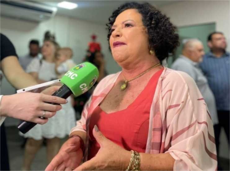 Baixinha garante troca de lâmpadas no Pedra 90 e diz que não dará holofotes para “encrenqueiros”