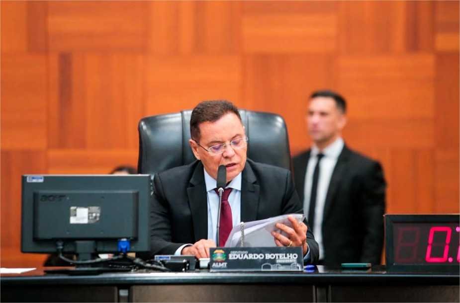 Botelho propõe instalação de telas de proteção em passarelas e viadutos