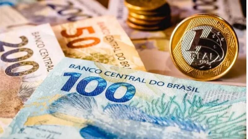 Governo confirma que salário mínimo será de R$ 1.621 em 2026