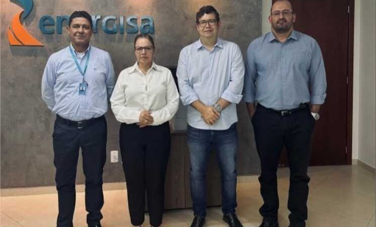 Paula Calil e Energisa debatem projetos sociais e reorganização da fiação telefônica da capital