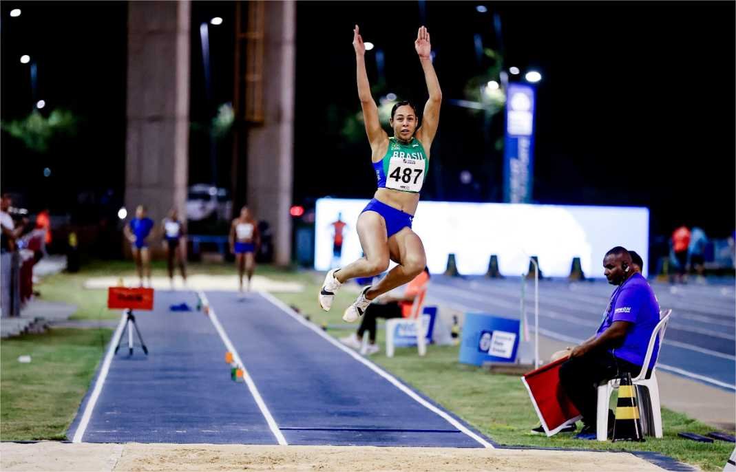 Atletas de MT representaram o Brasil nos Jogos Olímpicos e Paralímpicos de Paris e foram premiados pelo Estado