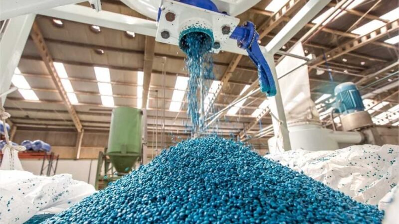 JBS recicla 6 mil toneladas de plástico em 2024