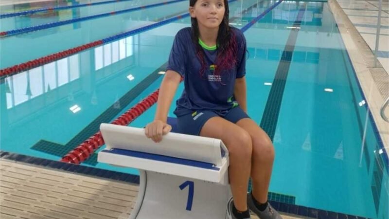 Bolsista do Estado, atleta de natação representa MT em Camping Escolar Paralímpico