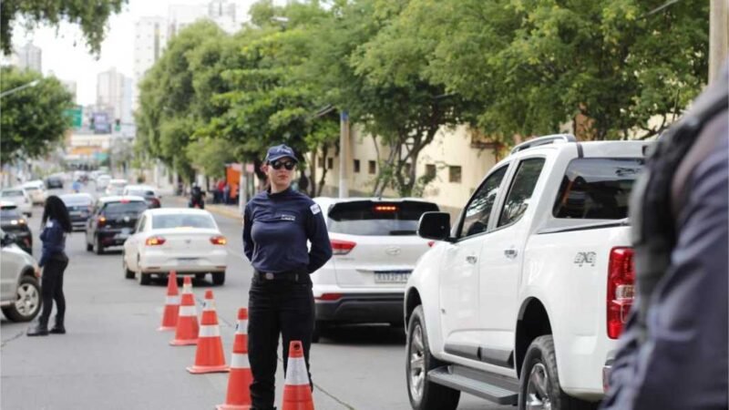 Detran-MT fiscaliza 790 veículos em janeiro e flagra 50 motoristas sem carteira de habilitação
