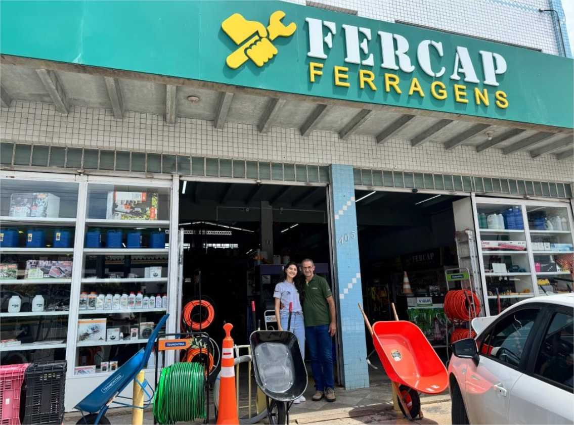 Loja de ferragens de Cuiabá fecha parceria internacional com crédito da linha Empresarial da Desenvolve MT
