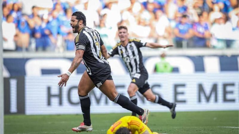 Hulk decide, e Atlético vence Cruzeiro em clássico que teve expulsão de Gabigol