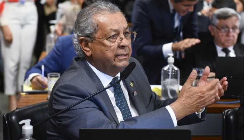 O senador Jayme Campos (União) pregou cautela nas discussões sobre a privatização do Departamento de Água e Esgoto (DAE) de Várzea Grande.