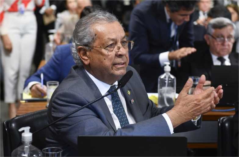 O senador Jayme Campos (União) pregou cautela nas discussões sobre a privatização do Departamento de Água e Esgoto (DAE) de Várzea Grande.