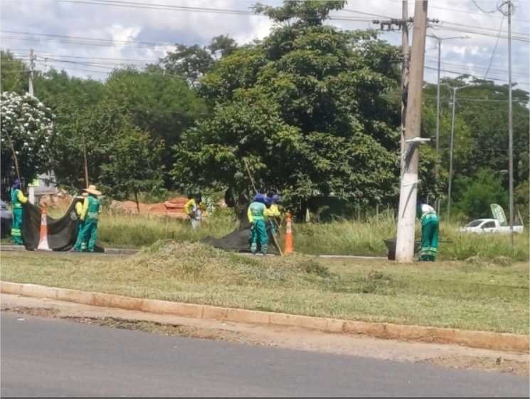 Serviços de limpeza nos bairros Itapajé e Jardim Presidente II têm início após indicação de Paula