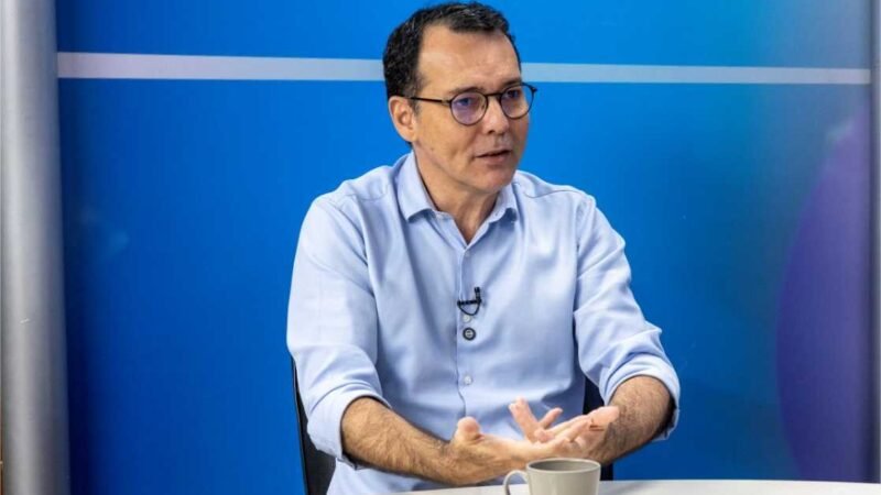 Lúdio cobra Seduc sobre concurso público para professores