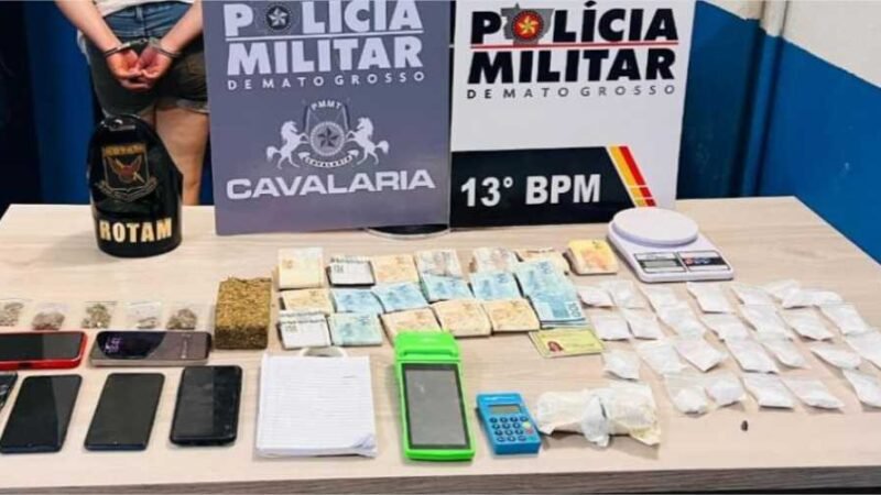Cavalaria e Rotam prendem membros de facção criminosa com drogas, cestas básicas e mais de R$ 18 mil
