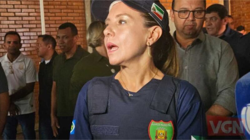 Prefeita Flávia Moretti afirma que não houve pedido para Júlio Campos intermediar relações com a Câmara