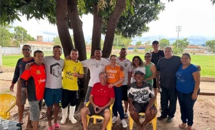 Paula visita bairros da capital e propõe melhorias junto à Prefeitura de Cuiabá