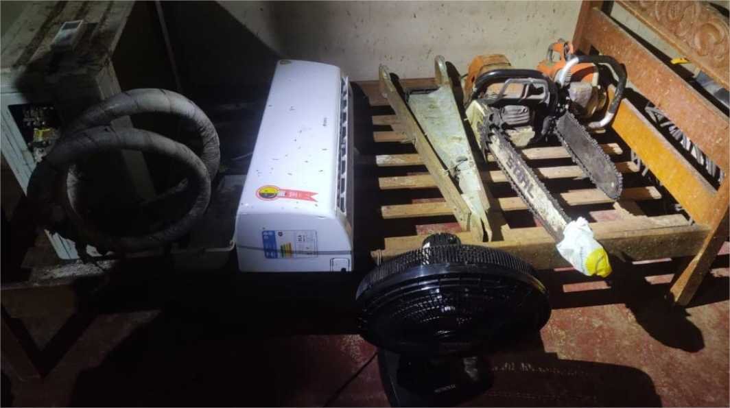 PM prende faccionados que invadiram fazenda para furtar eletrodomésticos e animais