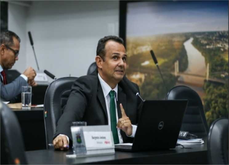 Sargento Joelson é contra reajuste em tarifa de água e reforça fala de Abílio: “É um absurdo”.