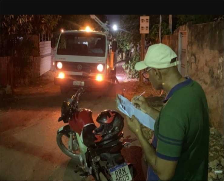 Troca de lâmpadas no bairro Centro América: Moradores agradecem indicação da vereadora Katiuscia Manteli