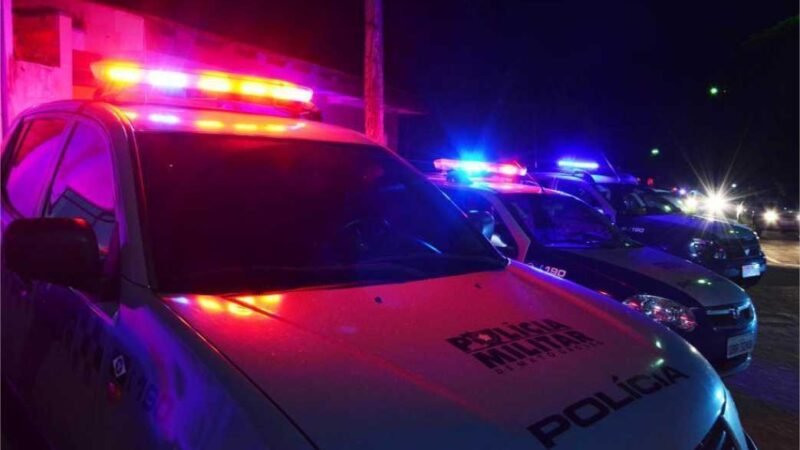 Suspeito de ameaçar esposa de morte com canivete e arma de fogo é preso em flagrante pela PM