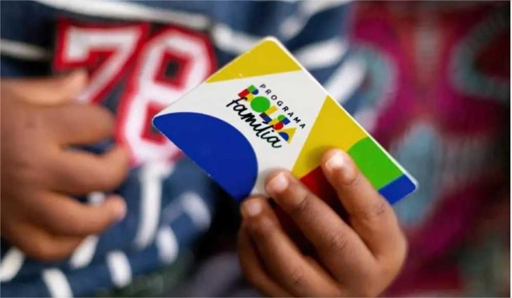 Governo Lula descarta reajuste no Bolsa Família e anuncia cortes no programa