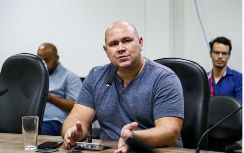 Após Arsec aprovar aumento da água, Abilio diz que não vai acatar reajuste de 4,45% e promete “acabar” com agência