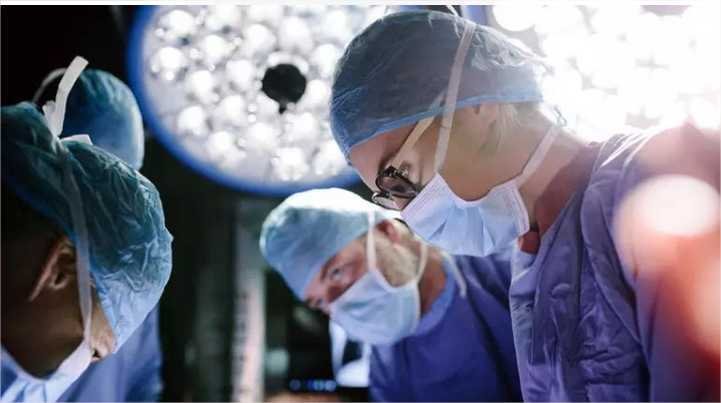 “Buscar tratamento em outros centros deixou de ser habitual e virou exceção”, afirma neurologista