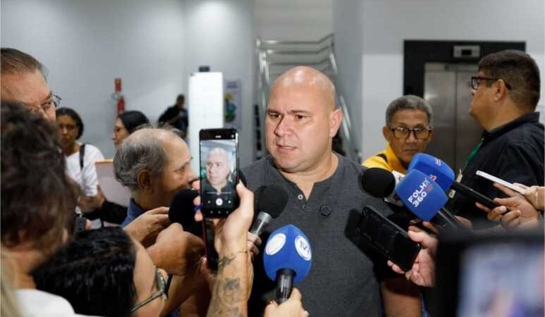 Abílio ironiza críticas de vereadores na Câmara de Cuiabá: “se for chorar, manda áudio”