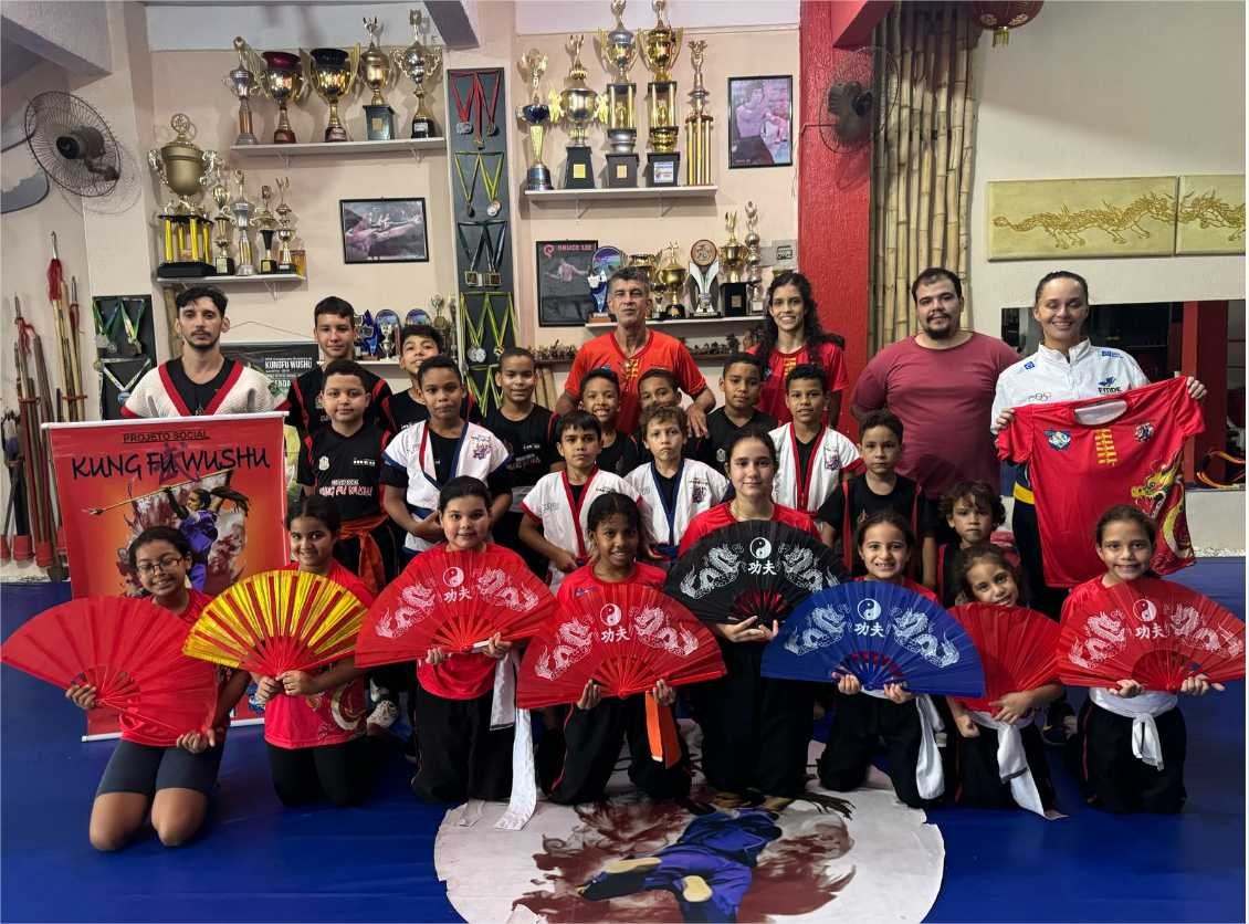 Atletas da Federação de Kung Fu conquistam quimonos exclusivos de luta