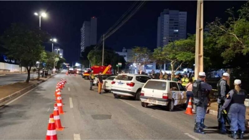 Operações Lei Seca resultam na prisão de 16 condutores embriagados na madrugada deste domingo (23)