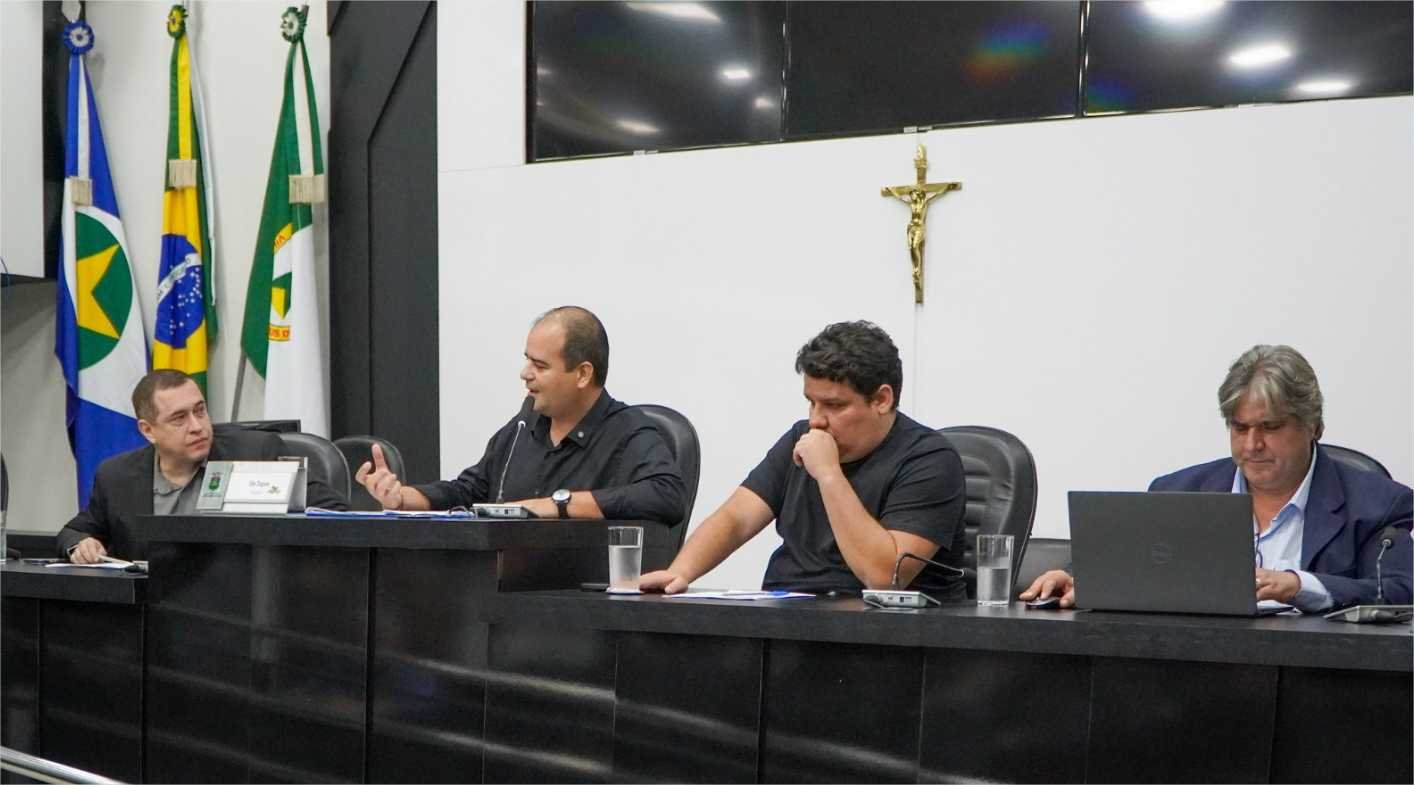 Comissão constata gastos de mais de R$ 472 milhões sem autorização da Câmara de Cuiabá