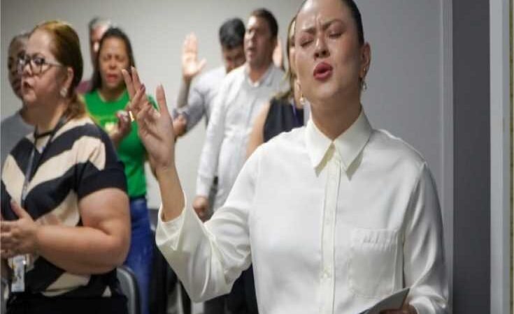 Câmara de Cuiabá encerra programação para as mulheres com palestra espiritual