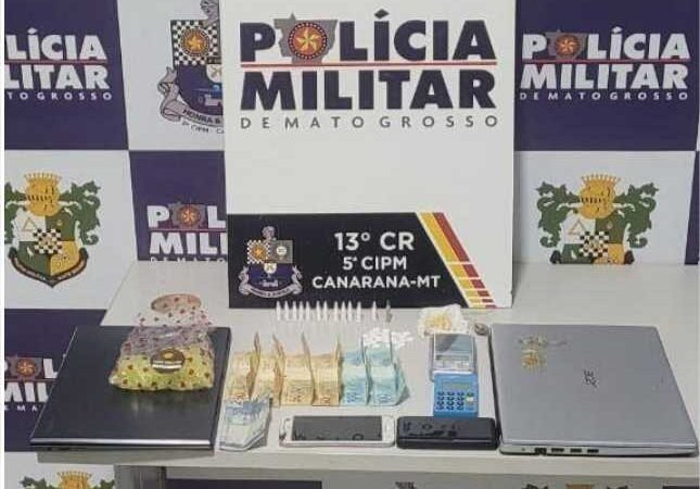 Polícia Militar prende três membros de facção por tráfico e apreende 50 porções de drogas