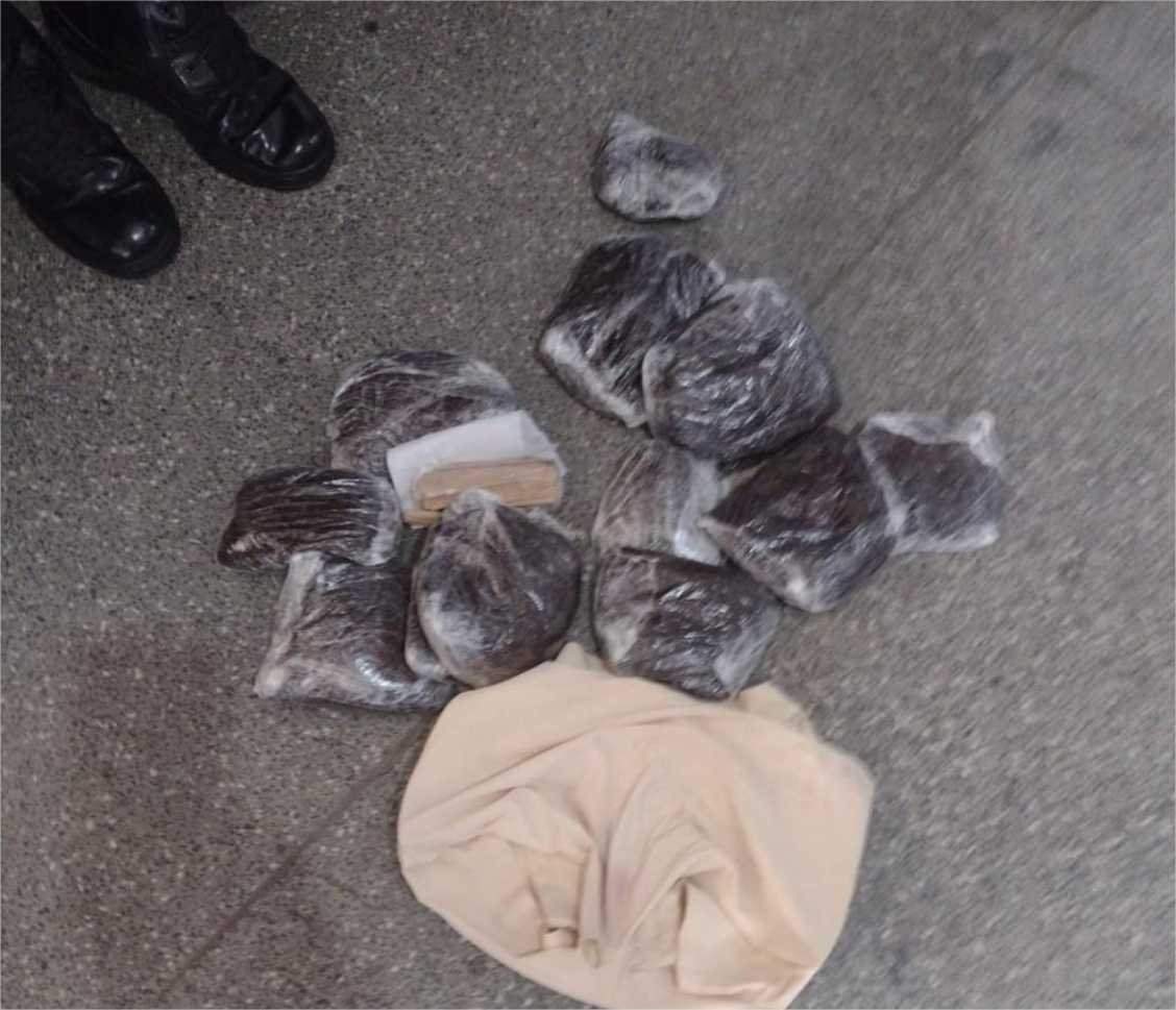 Visitantes são flagradas tentando entrar com entorpecentes e cachaça em unidades prisionais