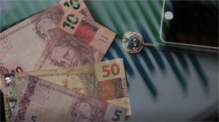 IRPF 2025: confira calendário de pagamento de restituições