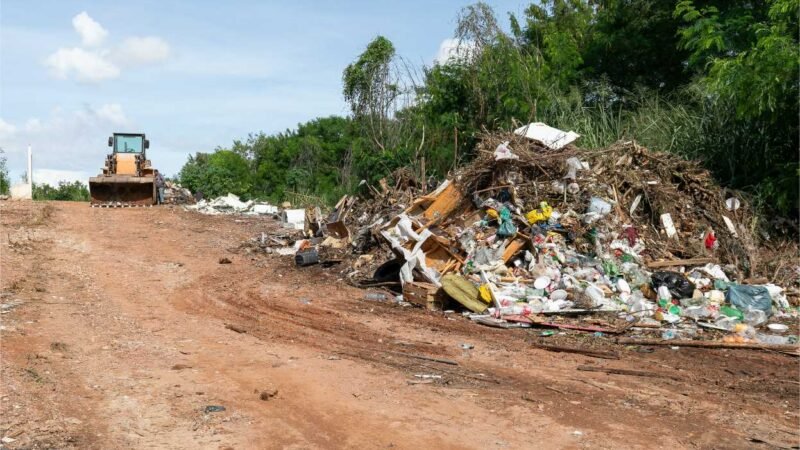 Prefeitura retira 645 toneladas de lixo no Carumbé