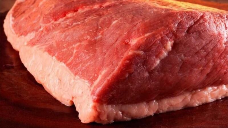 Homem é preso por furtar peças de picanha