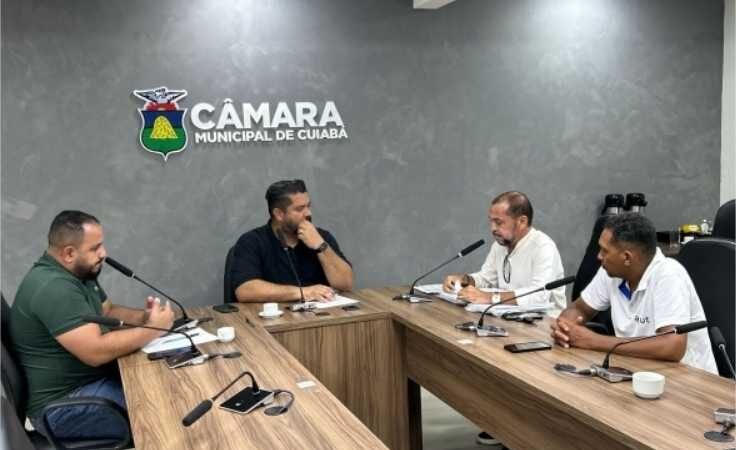 Comissão da Câmara de Cuiabá recebe Associação dos Usuários do Transporte Coletivo de MT