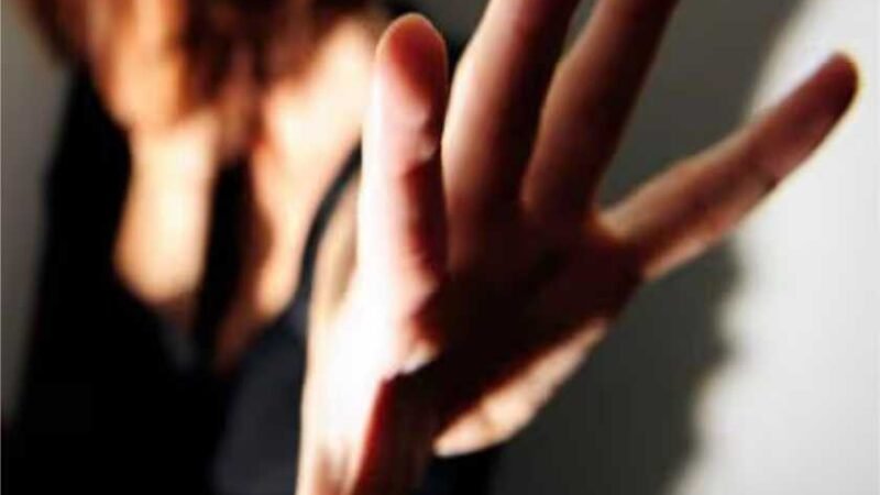 Mulher é estuprada pelo cunhado enquanto dormia na casa da família em MT