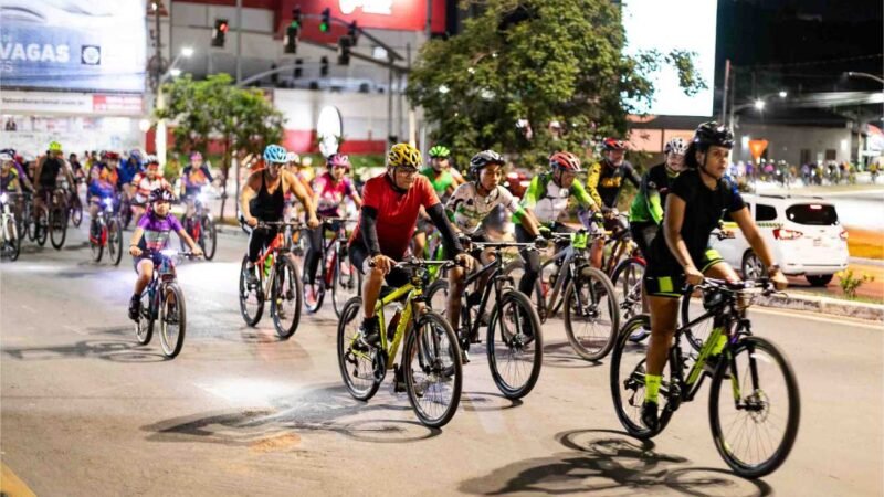 Pedal da Semob mobiliza 490 ciclistas em homenagem às mulheres