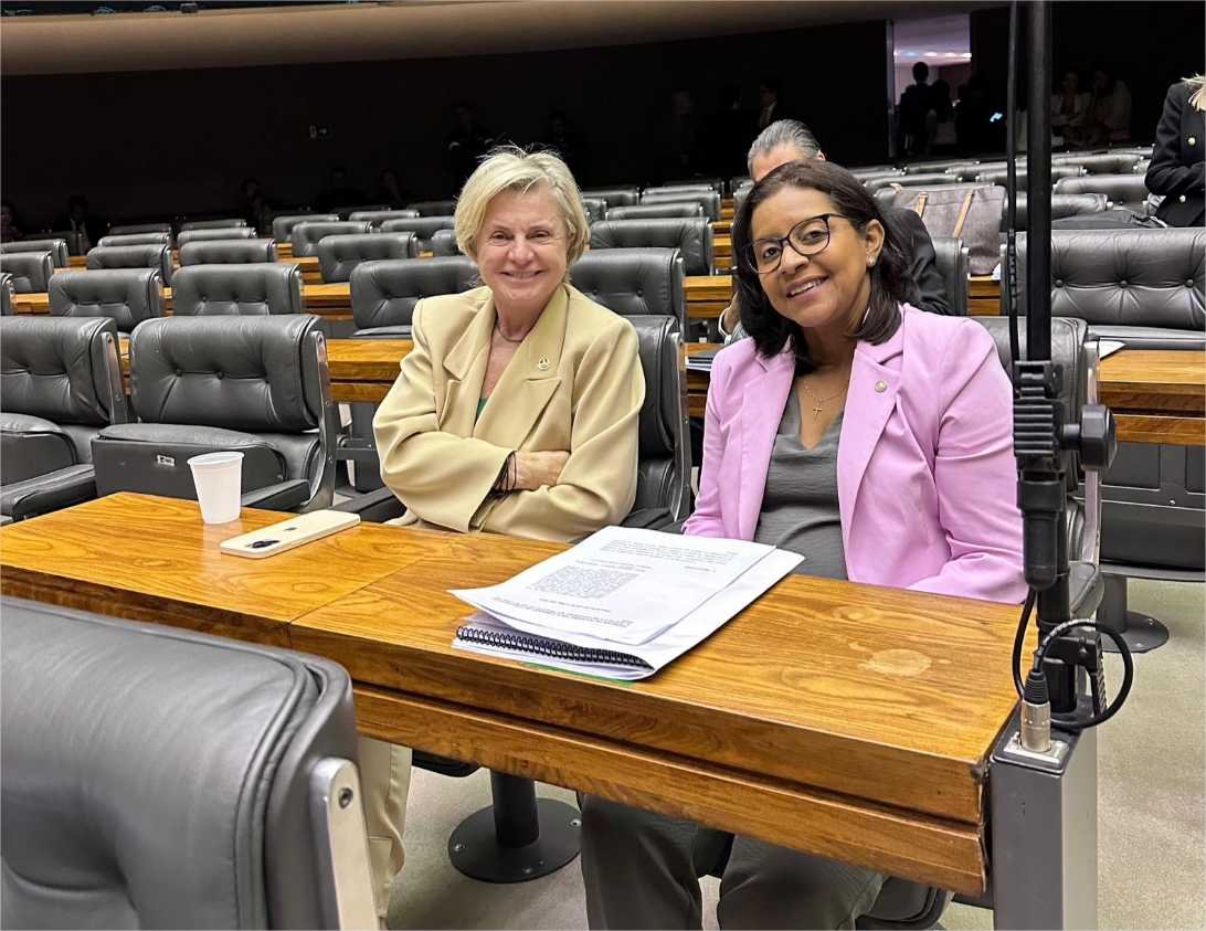 Gisela destaca atuação na Câmara em defesa das mulheres e seu orgulho de relatar o ‘pacote antifeminicídio’, hoje lei