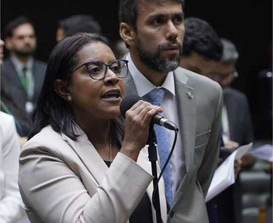 Gisela volta a defender que crimes cometidos por facções devem ser equiparados ao terrorismo