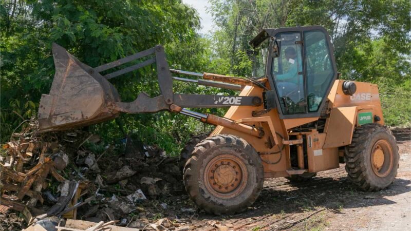 Limpurb retira 180 toneladas de lixo em bolsão no Altos do Coxipó