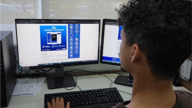 Seduc inova com lançamento de ferramenta para transferência online dos estudantes