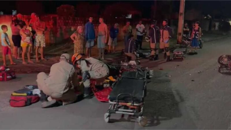 Corpo de Bombeiros socorre dois motociclistas envolvidos em acidente