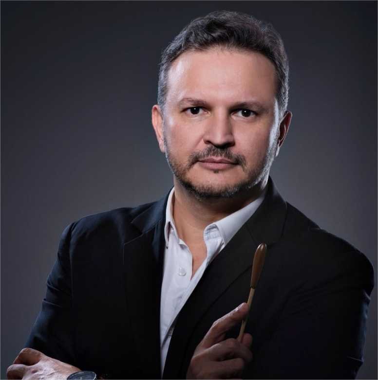 O Hino ficou no vestiário