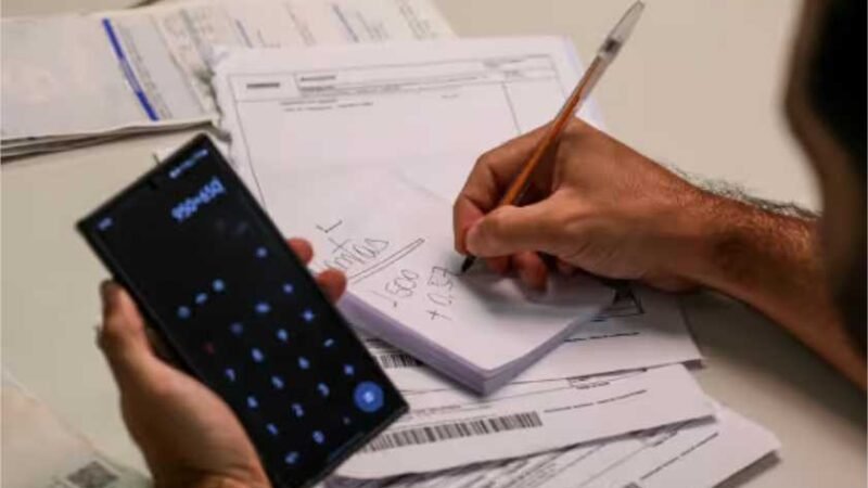 Número de famílias com contas em atraso volta a crescer em Cuiabá, mostra levantamento